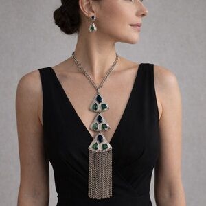 Elegant Vintage Signed Trifari Two-Tone Glass Necklace & Earrings Set — Like New